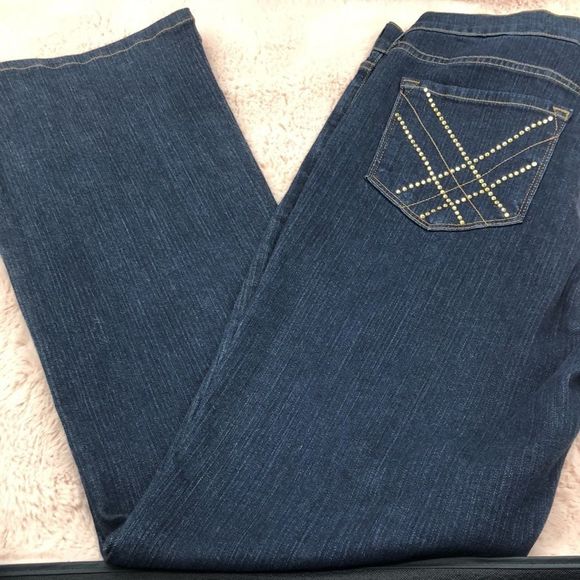 NYDJ Premium denim high rise boot cut jeans - Picture 6 of 7